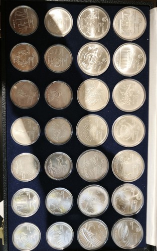 Komplettsatz und dollar - komplettsatz,